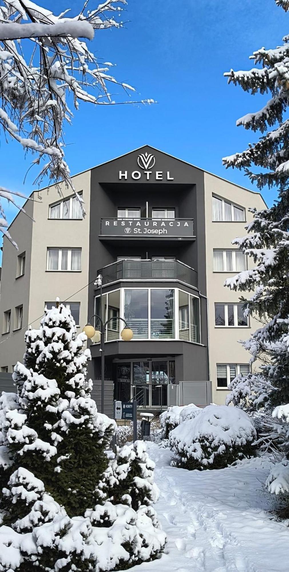 Hotel Akwawit Leszno  Exterior photo
